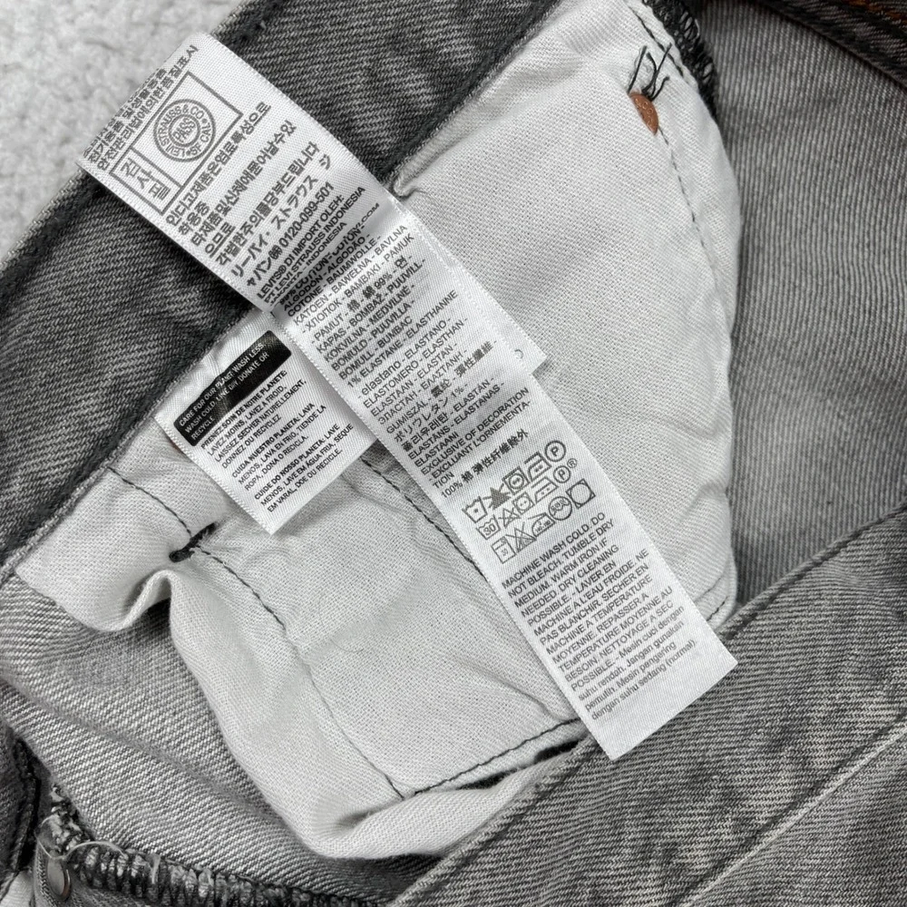 Levis Jeans Mens 33x30 Grey 501 Original Fit Button Fly Classic Streetwear